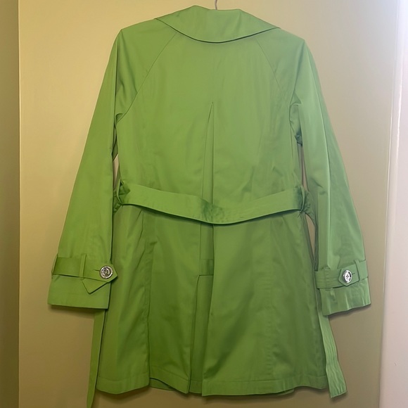 MICHAEL KORS LIGHT TRENCH COAT - Picture 5 of 16